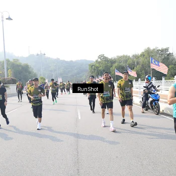 Runner Photo 6909354