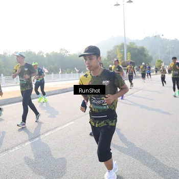 Runner Photo 6909399