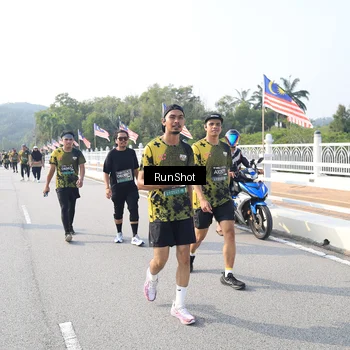 Runner Photo 6909409