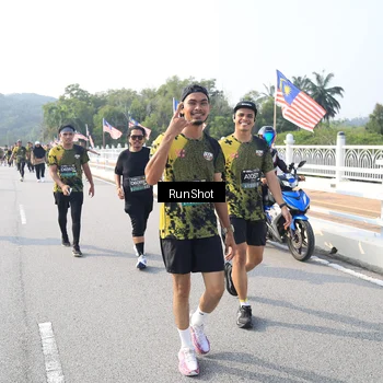 Runner Photo 6909424