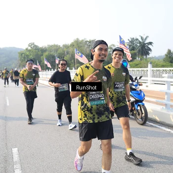 Runner Photo 6909437