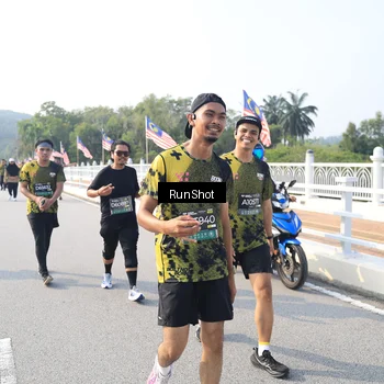 Runner Photo 6909438