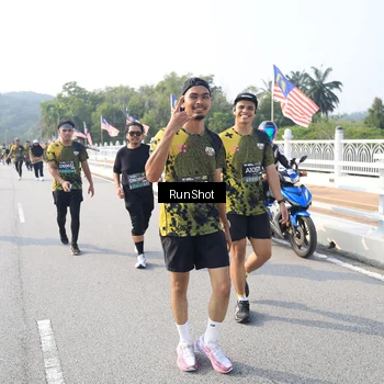 Runner Photo 6909448