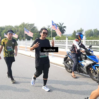 Runner Photo 6909467