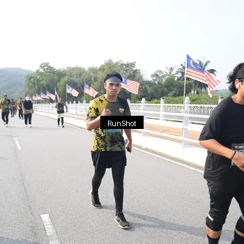 Runner Photo 6909481