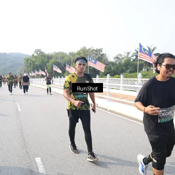 Runner Photo 6909482
