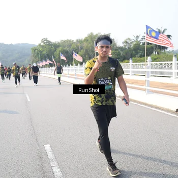 Runner Photo 6909501