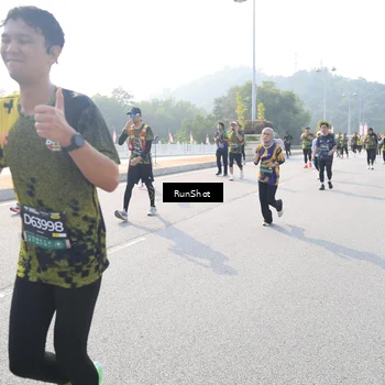 Runner Photo 6909521