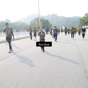 Runner Photo 6909543