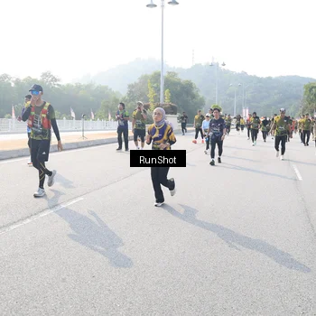 Runner Photo 6909544