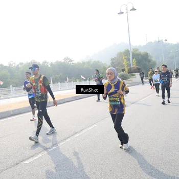 Runner Photo 6909556