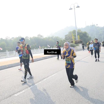 Runner Photo 6909559
