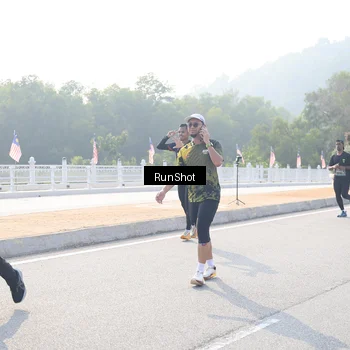 Runner Photo 6909613