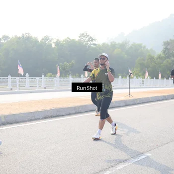 Runner Photo 6909619