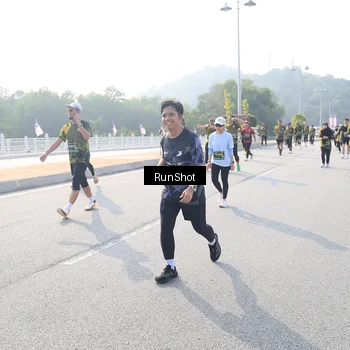 Runner Photo 6909647