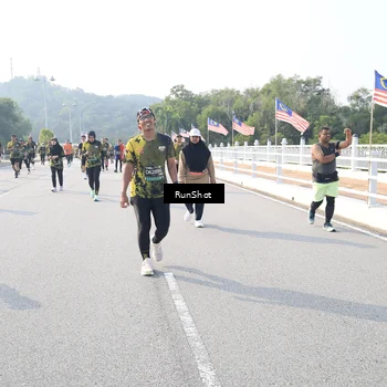 Runner Photo 6909665