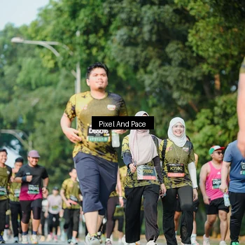 Runner Photo 6909672