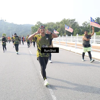 Runner Photo 6909692