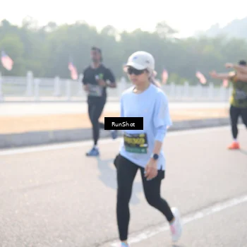 Runner Photo 6909702