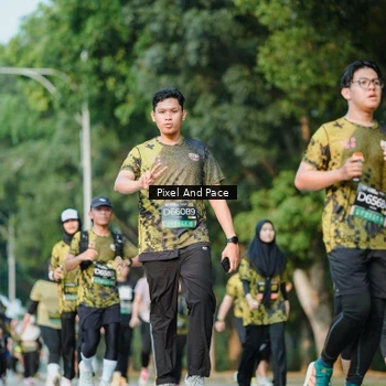 Runner Photo 6909735