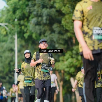 Runner Photo 6909746