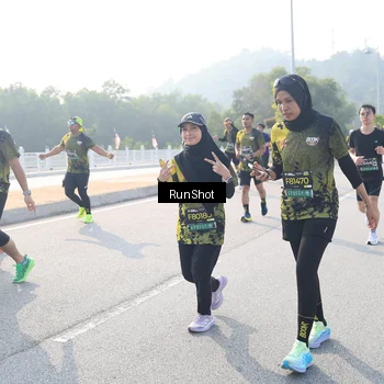 Runner Photo 6909805