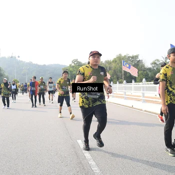 Runner Photo 6909851