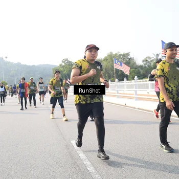 Runner Photo 6909854