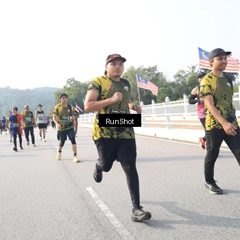 Runner Photo 6909858