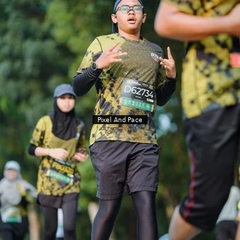 Runner Photo 6909878