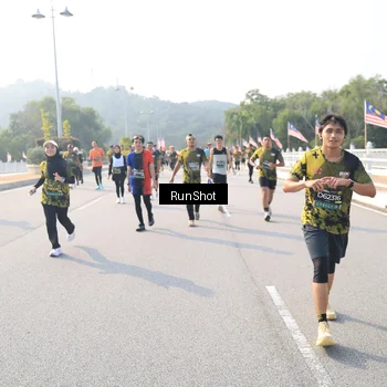 Runner Photo 6909929