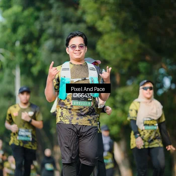 Runner Photo 6909935