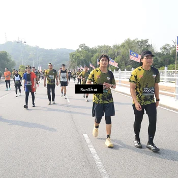 Runner Photo 6909936