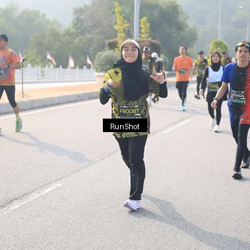 Runner Photo 6909946