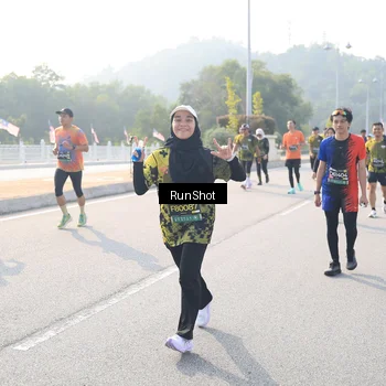 Runner Photo 6909968