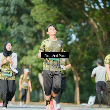 Runner Photo 6910034