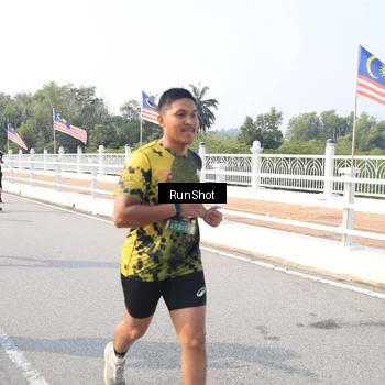 Runner Photo 6910039