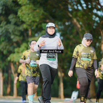 Runner Photo 6910079