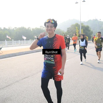 Runner Photo 6910087