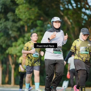 Runner Photo 6910091