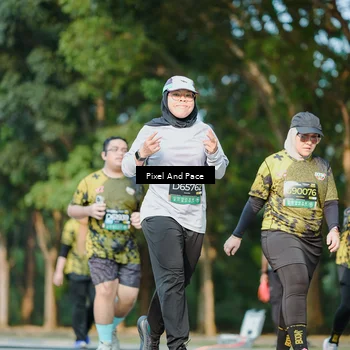 Runner Photo 6910103