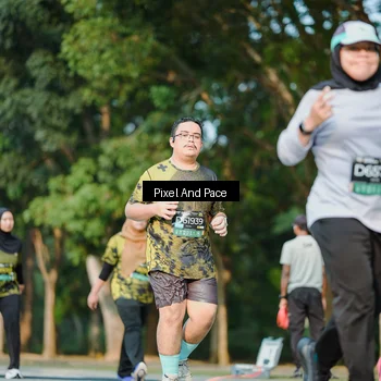 Runner Photo 6910110