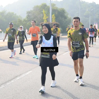 Runner Photo 6910120