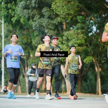 Runner Photo 6910132