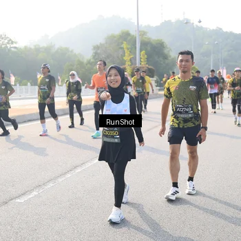 Runner Photo 6910133