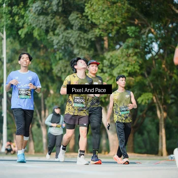 Runner Photo 6910140