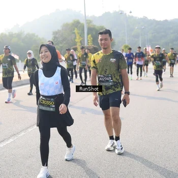 Runner Photo 6910155