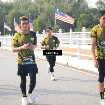 Runner Photo 6910185