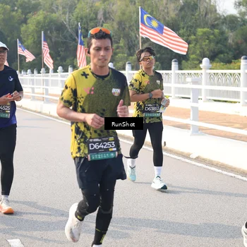 Runner Photo 6910205