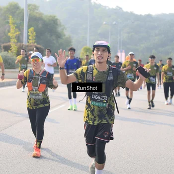 Runner Photo 6910216